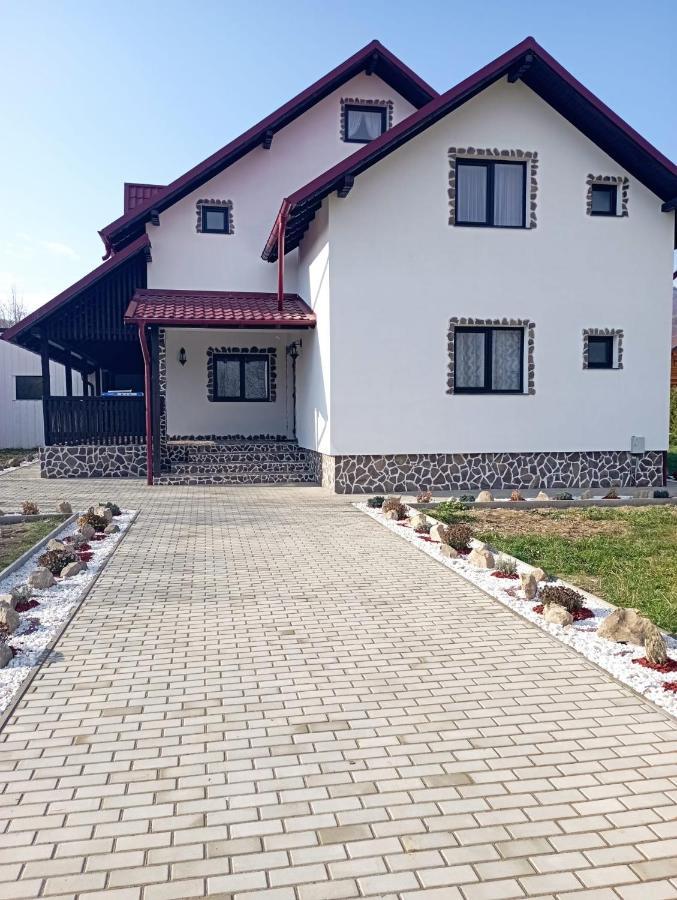 فيلا Capu Cîmpuluiفي Casa Din Podirei المظهر الخارجي الصورة