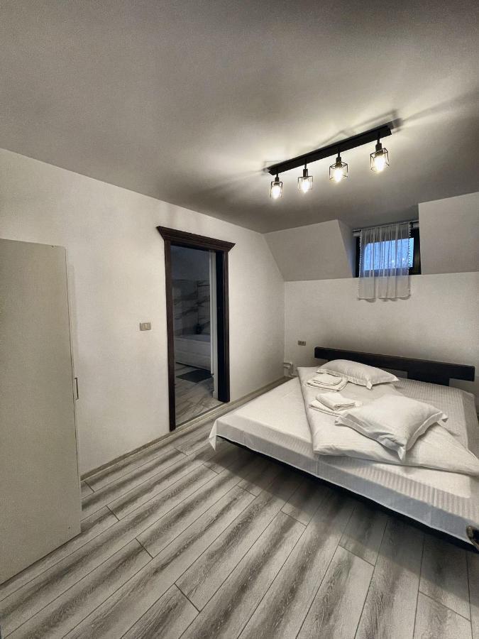 فيلا Capu Cîmpuluiفي Casa Din Podirei المظهر الخارجي الصورة